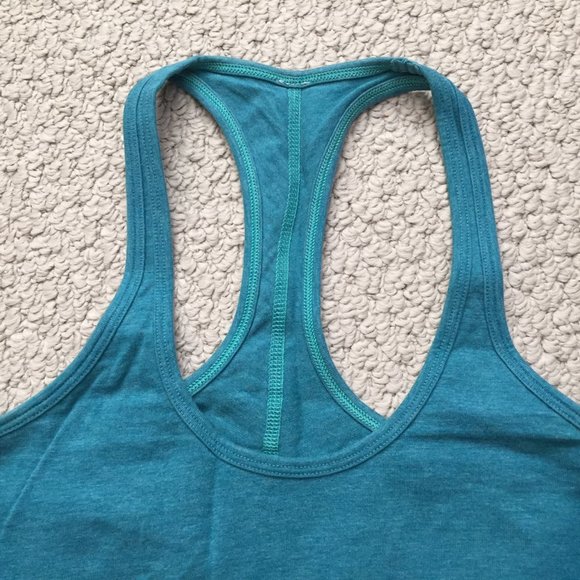 Lululemon Gather Tank Cotton - Picture 3 of 4